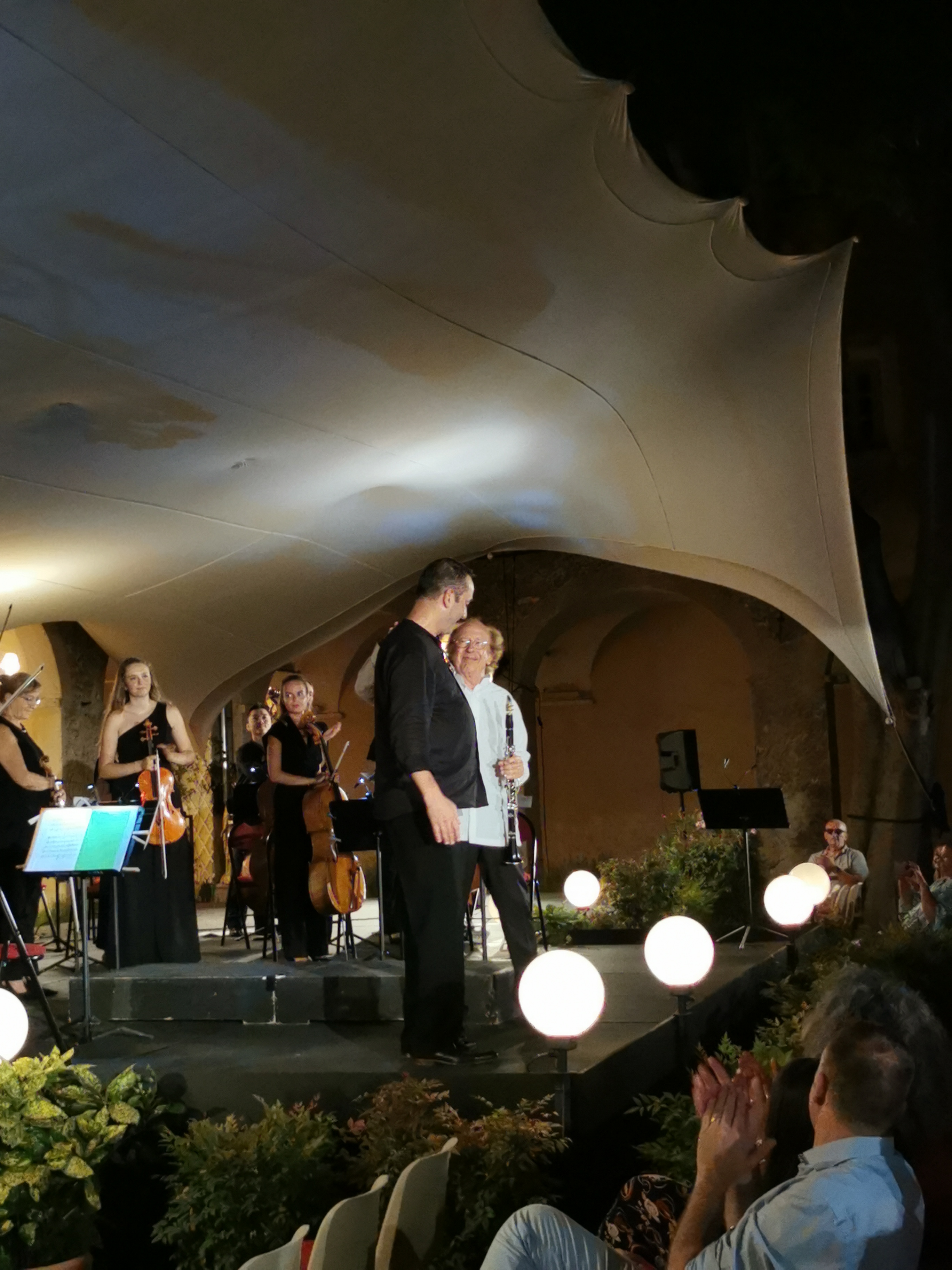 SCENE CLOITRE IMG_20240724_221514.jpg